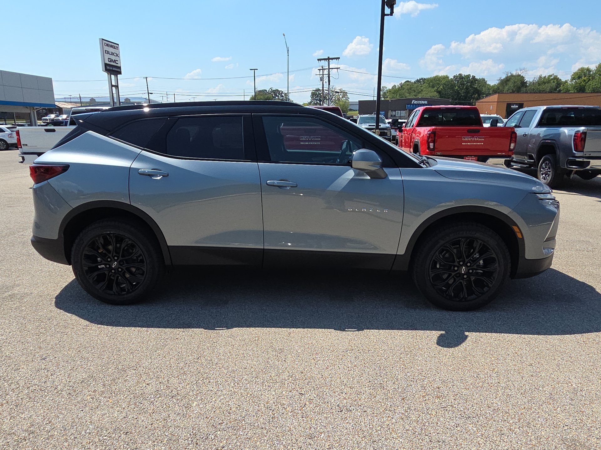 New 2026 Chevrolet Blazer LT w/ Convenience Package FWD image 9