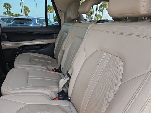 Used 2023 Ford Expedition Max Limited image 31