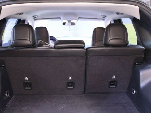 Used 2020 Jeep Cherokee Trailhawk image 16