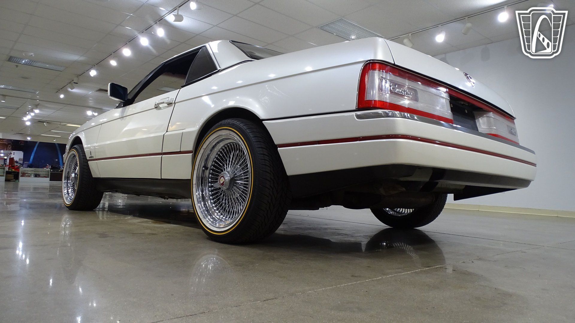 Used 1991 Cadillac Allante FWD image 10