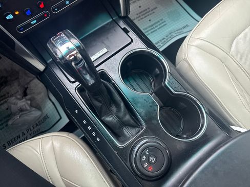 Used 2016 Ford Explorer Platinum image 22