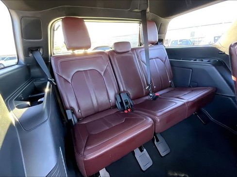 Used 2024 Ford Expedition Limited image 35