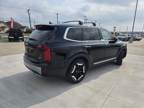 Used 2025 Kia Telluride S AWD/4WD image 3