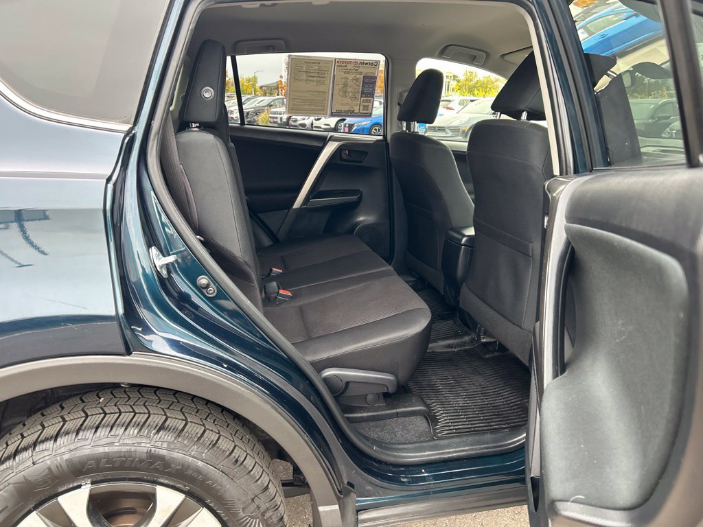 Used 2018 Toyota RAV4 LE w/ All Weather Liner Package AWD/4WD image 16