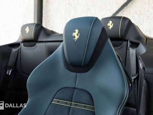 Used 2025 Ferrari Roma Spider RWD image 23