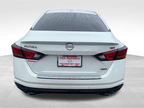Used 2023 Nissan Altima 2.5 SR w/ SR Premium Package AWD/4WD image 4