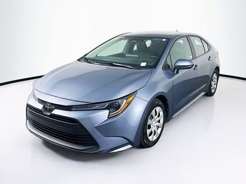 Used 2024 Toyota Corolla LE image 3