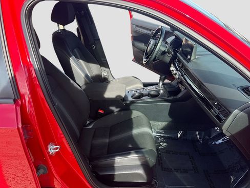 Used 2023 Honda Civic Sport image 25