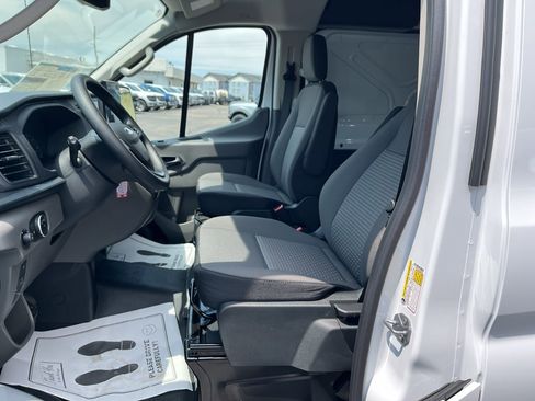 New 2025 Ford Transit 350 Low Roof image 17