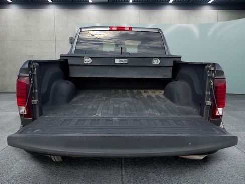Used 2022 RAM 1500 Classic Warlock w/ Electronics Group AWD/4WD image 9