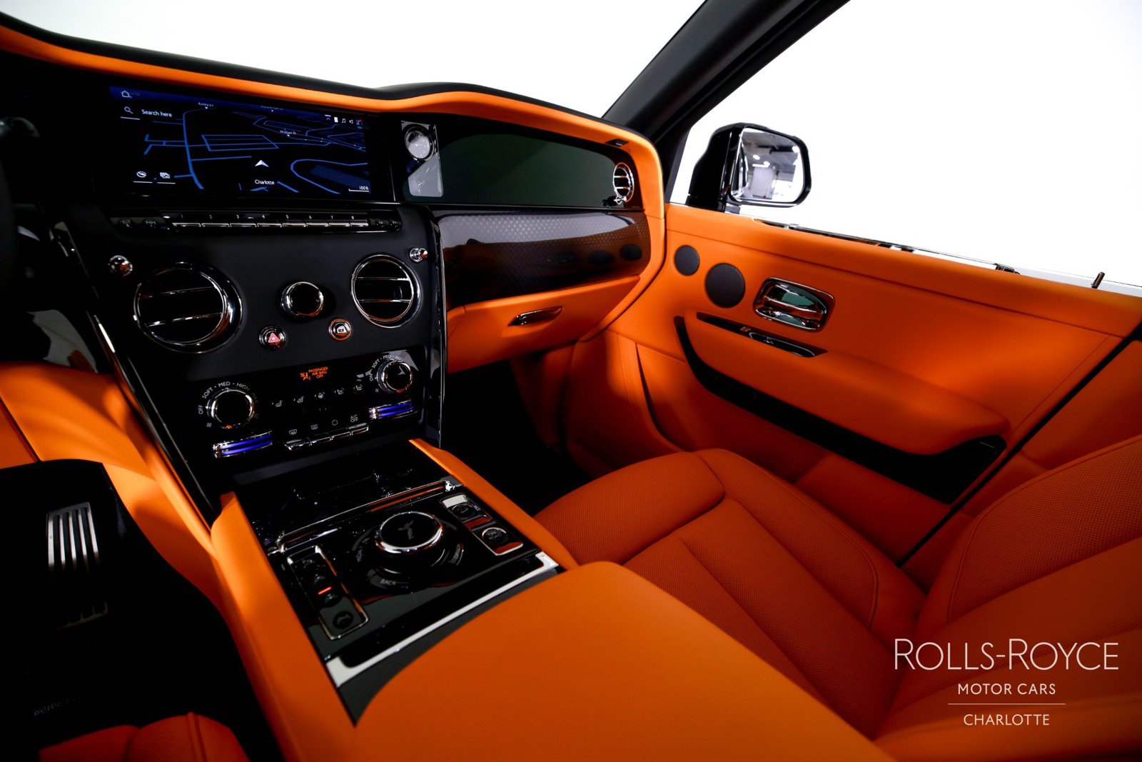 New 2027 Rolls-Royce Cullinan Black Badge AWD/4WD image 16