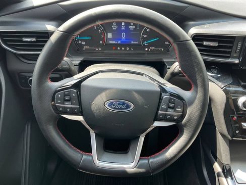 Used 2024 Ford Explorer ST-Line w/ Class IV Trailer Tow Package AWD/4WD image 19