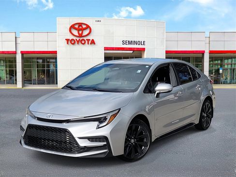 Used 2024 Toyota Corolla SE image 1