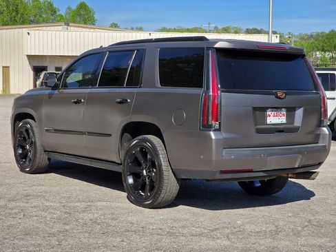 Used 2020 Cadillac Escalade Premium Luxury AWD/4WD image 18