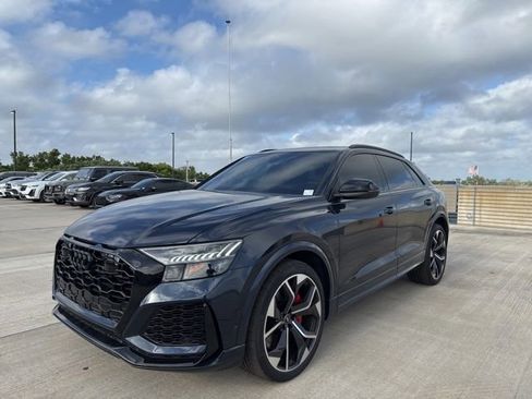 Used 2024 Audi RS Q8 w/ Black Optic Package image 7