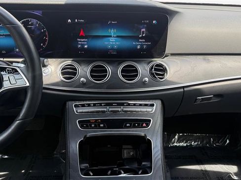 Used 2022 Mercedes-Benz E 350 Sedan w/ Driver Assistance Package image 15