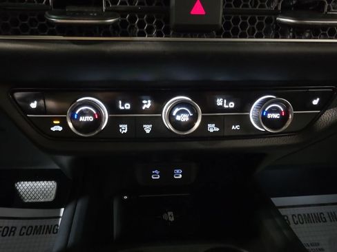 Certified 2026 Honda HR-V EX-L image 17