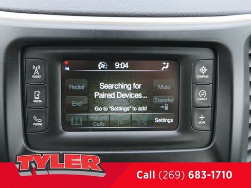 Used 2016 Jeep Cherokee Latitude FWD image 46