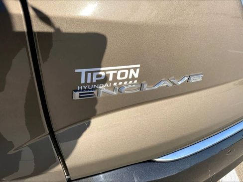 Used 2020 Buick Enclave Essence w/ Sound and Sites Package image 29