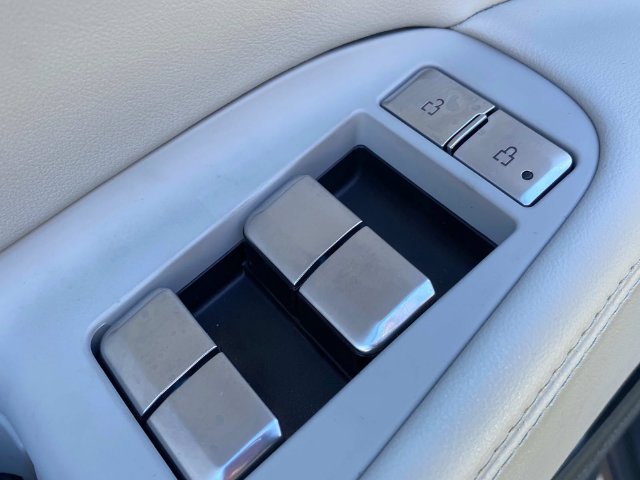 New 2026 Lincoln Navigator Reserve AWD/4WD image 12