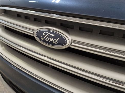 Used 2018 Ford Escape SE w/ SE Sync 3 Package image 13