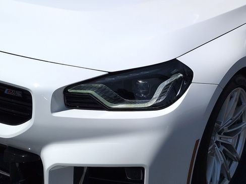 Used 2026 BMW M2 w/ Lighting Package RWD image 6