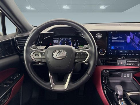 Used 2024 Lexus NX 250 FWD w/ Towing Package (2000 Lbs) image 25