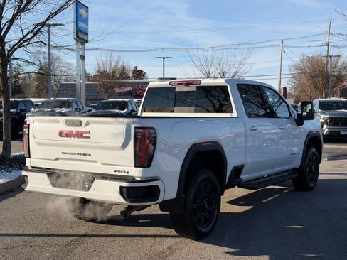 Used 2024 GMC Sierra 2500 AT4 w/ AT4 Preferred Package image 5