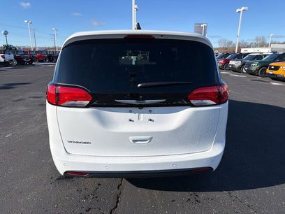 New 2026 Chrysler Voyager LX