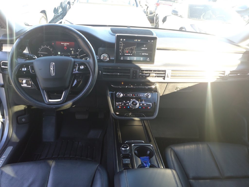 Used 2022 Lincoln Corsair AWD w/ Premium Package image 20