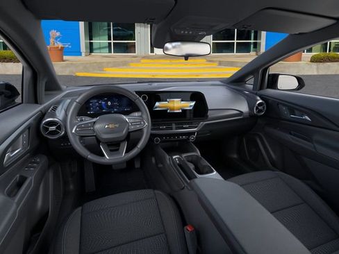 New 2026 Chevrolet Equinox EV LT image 16