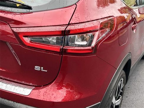 Used 2022 Nissan Rogue Sport SL w/ Premium Package image 11