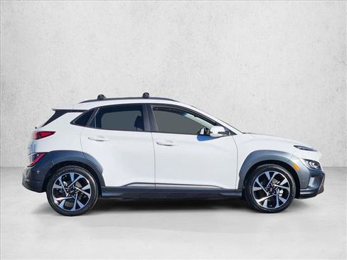 Used 2022 Hyundai Kona Limited image 4