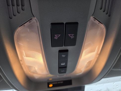 Used 2017 GMC Terrain SLE image 32