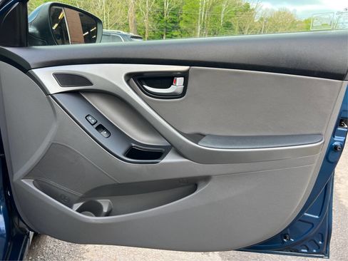 Used 2014 Hyundai Elantra Limited FWD image 18