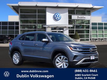 Used 2023 Volkswagen Atlas Cross Sport SE w/ Panoramic Sunroof Package