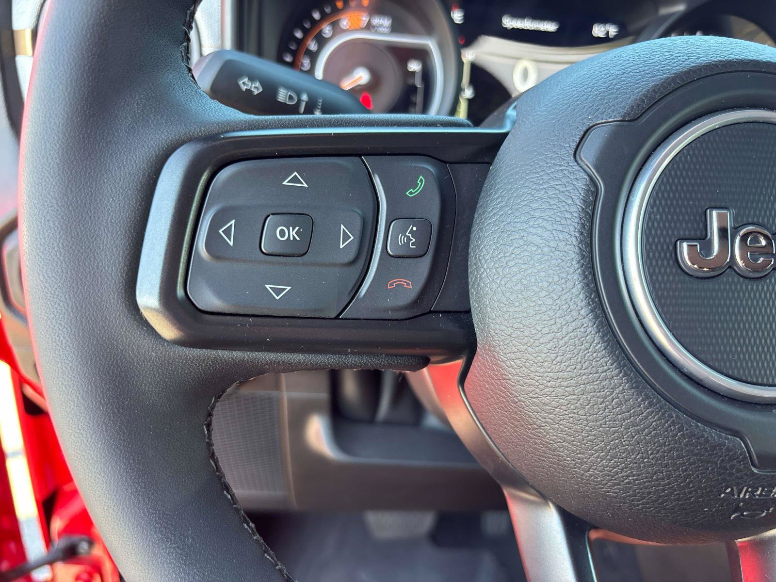 Certified 2025 Jeep Wrangler 4WD S image 18