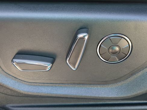 Used 2021 Ford F450 Platinum w/ FX4 Off-Road Package image 30