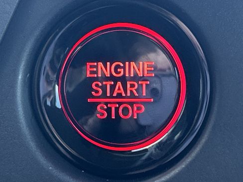 Used 2025 Honda Pilot EX-L image 6