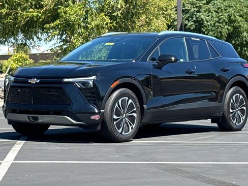 Used 2024 Chevrolet Blazer EV LT AWD/4WD image 16