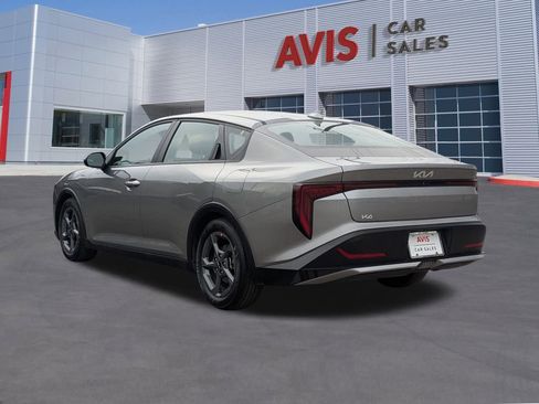 Used 2025 Kia K4 LXS image 3