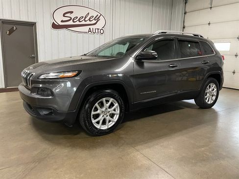 Used 2015 Jeep Cherokee Latitude w/ Comfort/Convenience Group AWD/4WD image 1