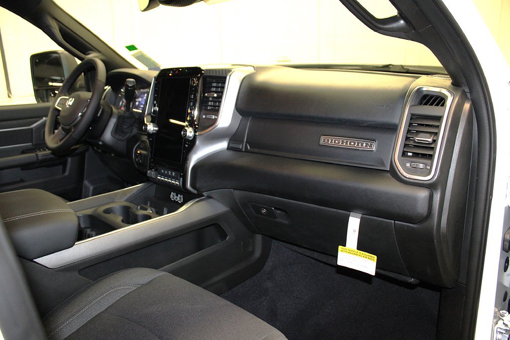New 2026 RAM 2500 Big Horn AWD/4WD image 31