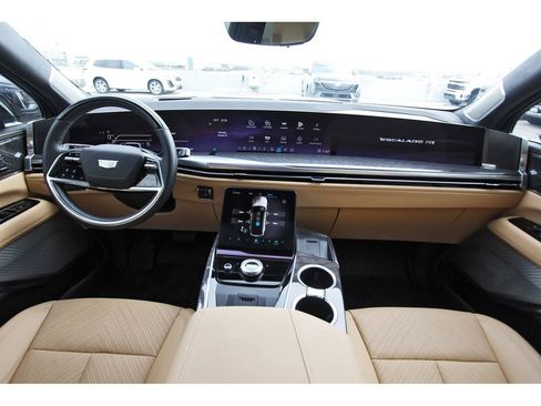 New 2025 Cadillac Escalade IQ Sport 2 image 9