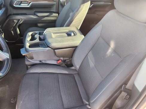 Used 2025 Chevrolet Silverado 1500 LT image 10