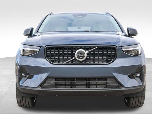 New 2026 Volvo XC40 B5 Ultra w/ Climate Package image 2