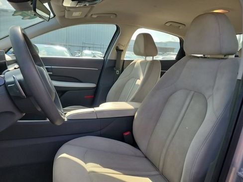 Used 2025 Hyundai Sonata SEL FWD image 17