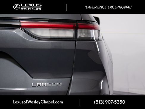 Used 2023 Jeep Grand Cherokee Laredo RWD image 8