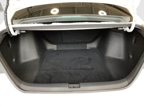 Certified 2024 Honda Accord Touring image 47