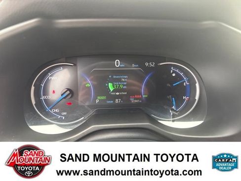 Used 2024 Toyota RAV4 XSE AWD/4WD image 18